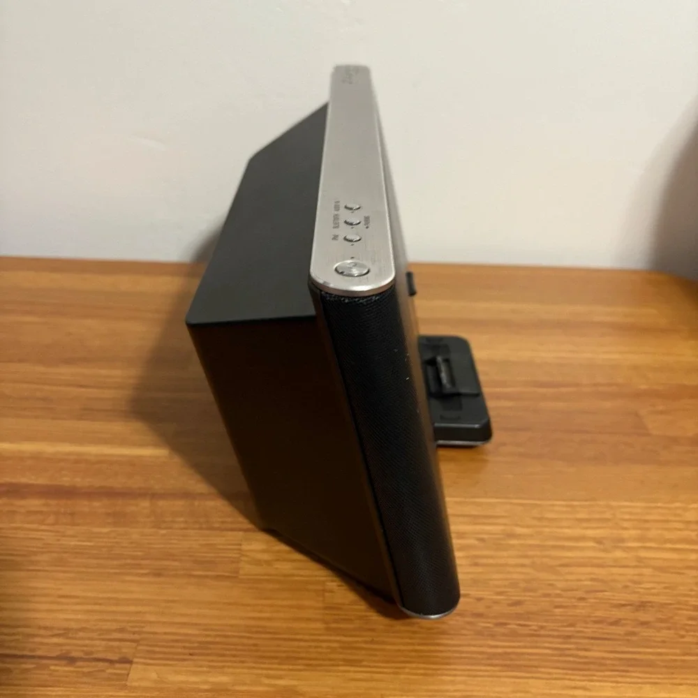 Sony Personal Audio Docking‎ System RDP-X200iP Bluetooth 30-Pin Speaker Black